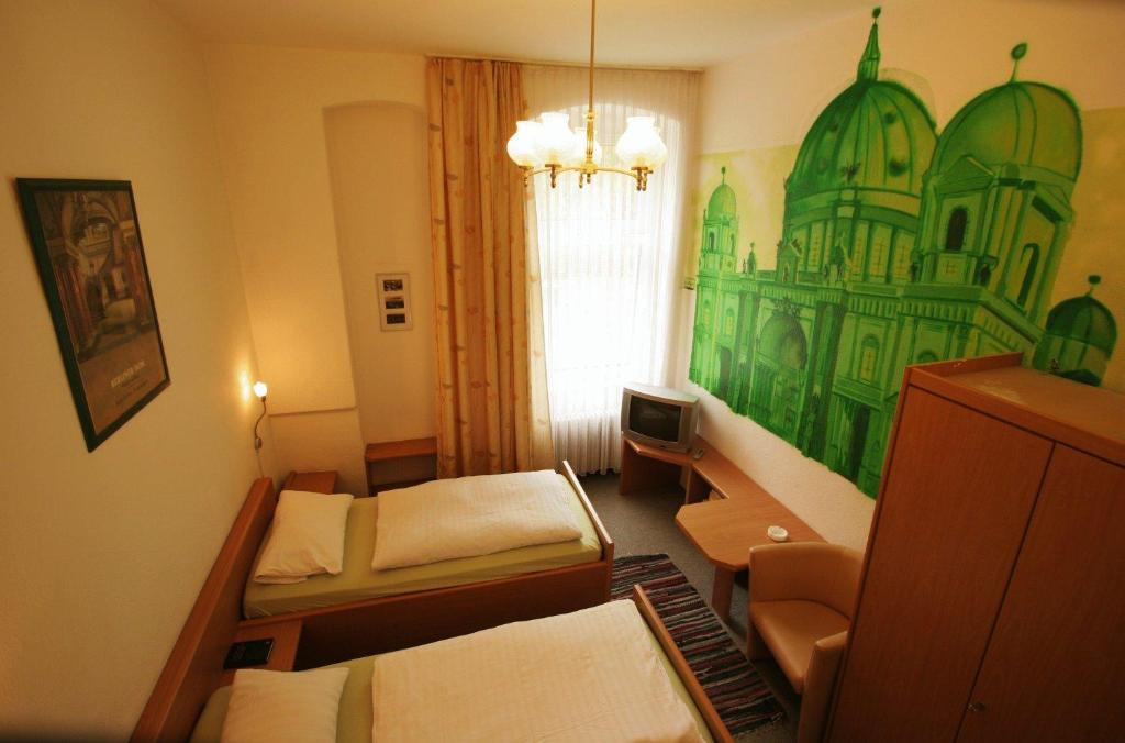 Hotel - Pension Am Schloss Bellevue Βερολίνο Δωμάτιο φωτογραφία
